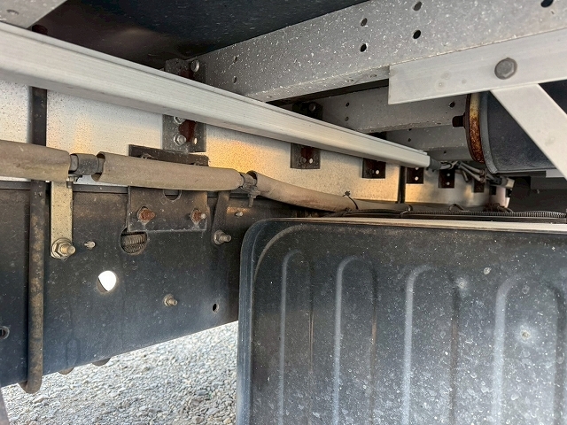 UDトラックスコンドルアルミウイング中型（4t）[写真13]