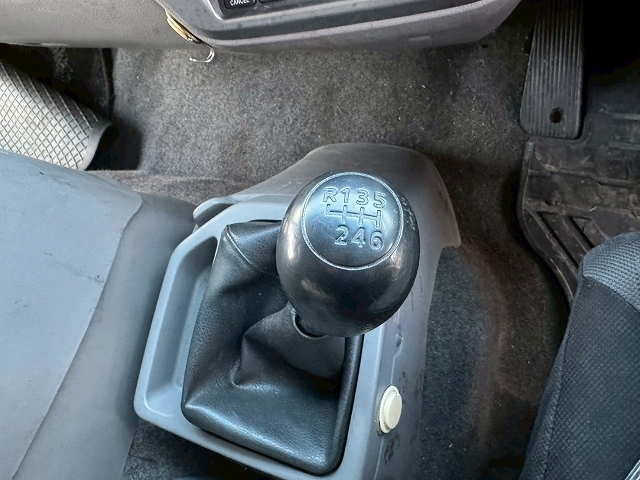 UDトラックスコンドルアルミウイング中型（4t）[写真32]