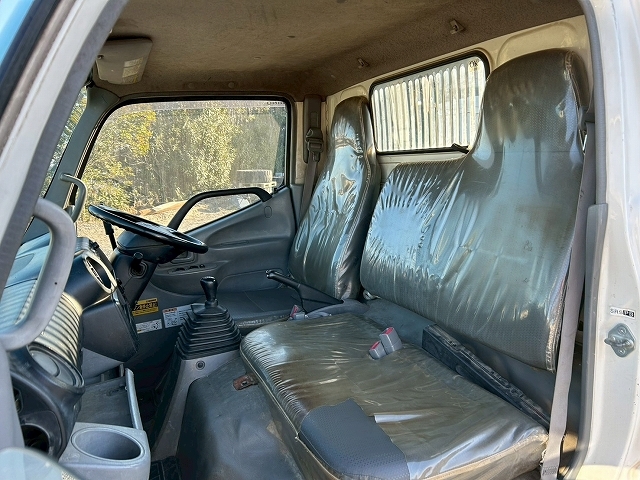 日野デュトロダンプ小型（2t・3t）[写真28]