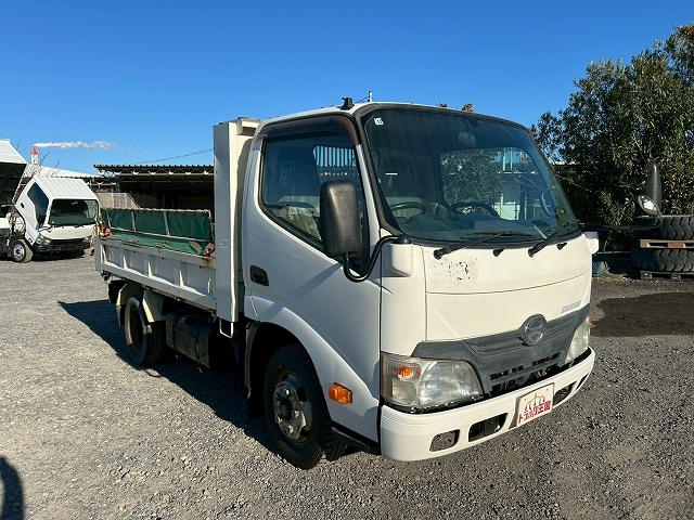 日野デュトロダンプ小型（2t・3t）[写真03]