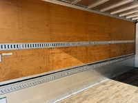 いすゞフォワードアルミウイング中型（4t）[写真17]