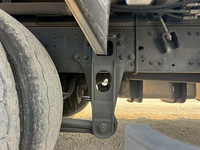 三菱ふそうスーパーグレートアルミウイング大型（10t）[写真22]