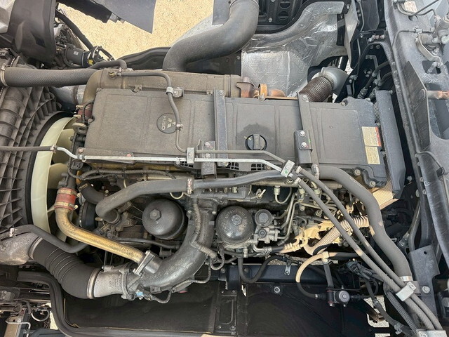 三菱ふそうスーパーグレートアルミウイング大型（10t）[写真25]