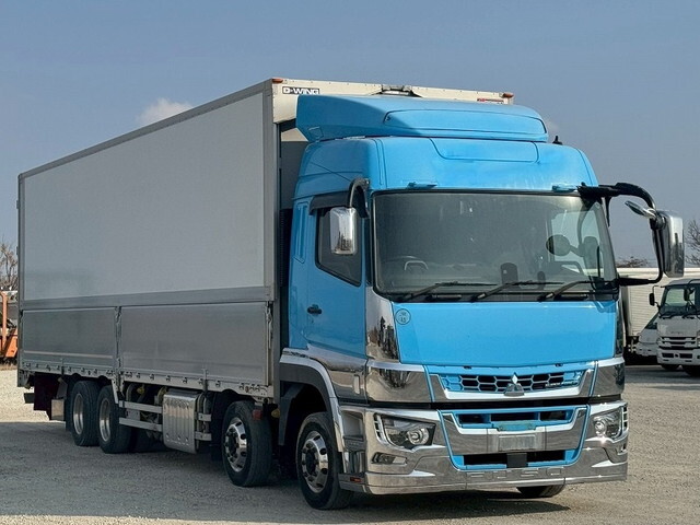 三菱ふそうスーパーグレートアルミウイング大型（10t）[写真03]