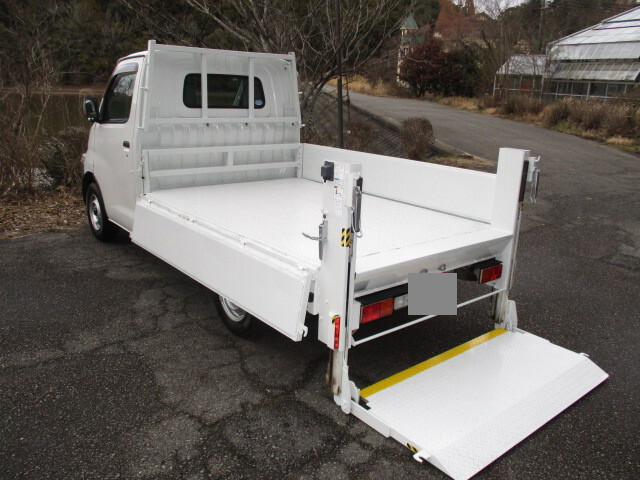 トヨタタウンエース平ボディ小型（2t・3t）[写真30]