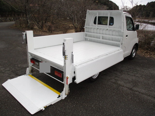 トヨタタウンエース平ボディ小型（2t・3t）[写真31]