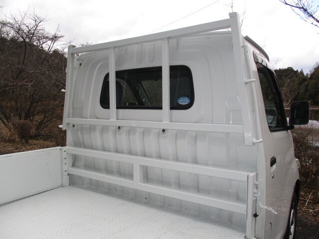 トヨタタウンエース平ボディ小型（2t・3t）[写真32]
