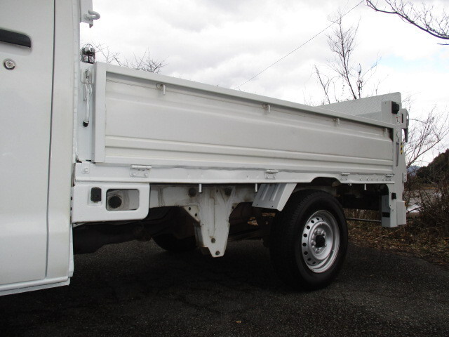 トヨタタウンエース平ボディ小型（2t・3t）[写真08]