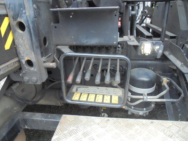 日野レンジャークレーン4段増トン（6t・8t）[写真19]