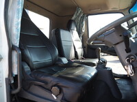 三菱ふそうファイタークレーン5段中型（4t）[写真32]