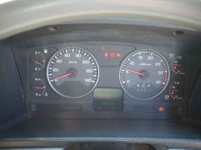 三菱ふそうファイタークレーン5段中型（4t）[写真40]