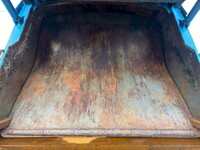 三菱ふそうファイターパッカー車（塵芥車）増トン（6t・8t）[写真11]