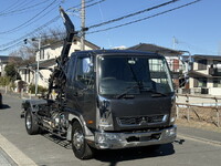 三菱ふそうファイターコンテナ専用車増トン（6t・8t）[写真01]