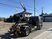三菱ふそうファイターコンテナ専用車増トン（6t・8t）[写真05]