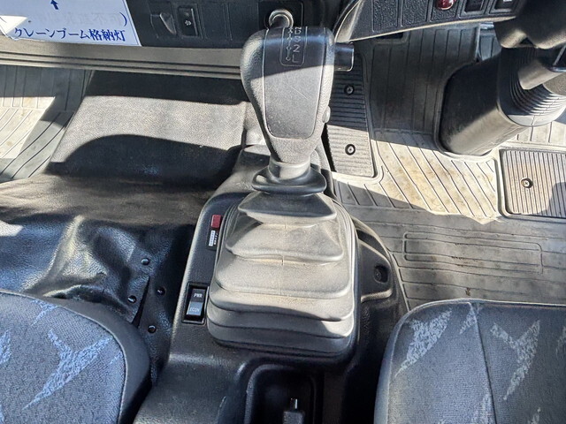 日野レンジャークレーン4段中型（4t）[写真38]