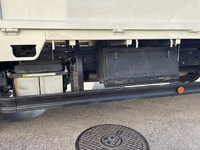 三菱ふそうキャンター平ボディ小型（2t・3t）[写真11]