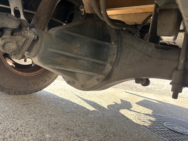 三菱ふそうキャンター平ボディ小型（2t・3t）[写真13]