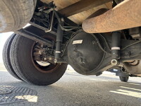 三菱ふそうキャンター平ボディ小型（2t・3t）[写真18]