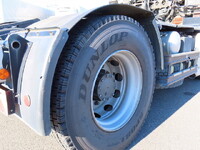 UDトラックスクオントレーラーヘッド（トラクターヘッド）大型（10t）[写真32]