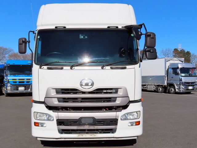 UDトラックスクオントレーラーヘッド（トラクターヘッド）大型（10t）[写真04]