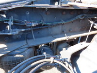 UDトラックスクオントレーラーヘッド（トラクターヘッド）大型（10t）[写真09]