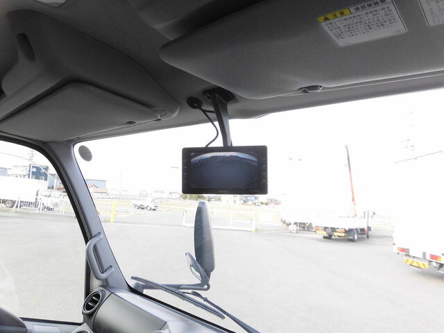 トヨタトヨエース幌ウイング小型（2t・3t）[写真18]