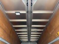 いすゞフォワードアルミウイング中型（4t）[写真10]