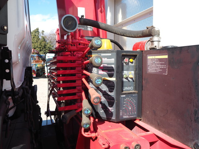 三菱ふそうファイターセルフクレーン4段増トン（6t・8t）[写真18]