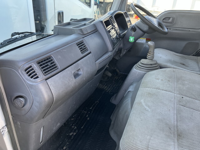 マツダタイタンクレーン付小型（2t・3t）[写真32]