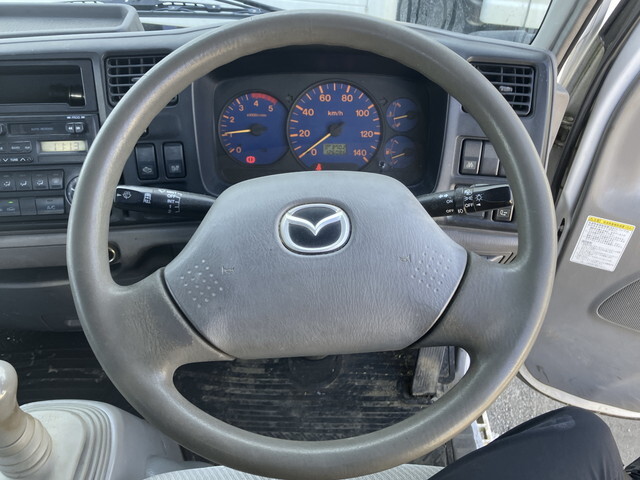 マツダタイタンクレーン付小型（2t・3t）[写真34]