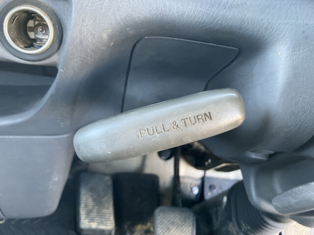 マツダタイタンクレーン付小型（2t・3t）[写真37]