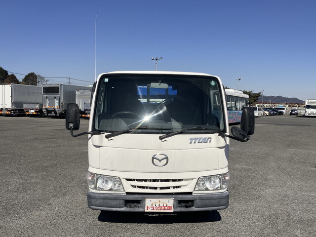 マツダタイタンクレーン付小型（2t・3t）[写真07]