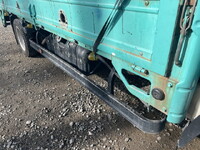 いすゞエルフ平ボディ小型（2t・3t）[写真12]