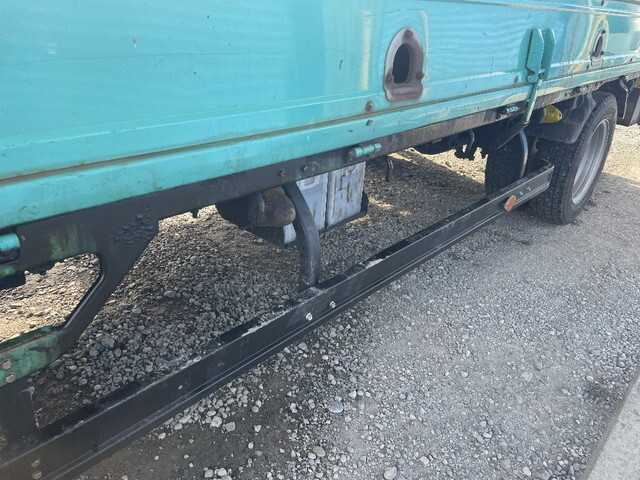 いすゞエルフ平ボディ小型（2t・3t）[写真12]