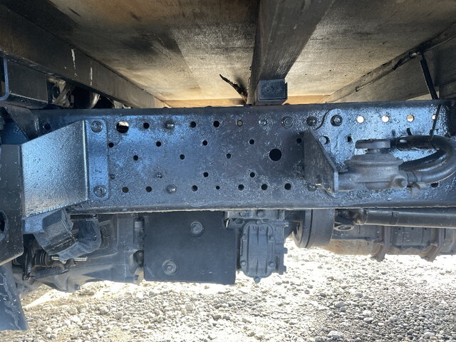 いすゞエルフ平ボディ小型（2t・3t）[写真15]