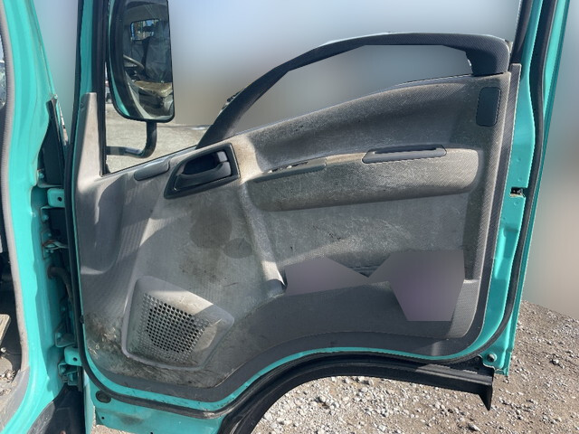 いすゞエルフ平ボディ小型（2t・3t）[写真28]