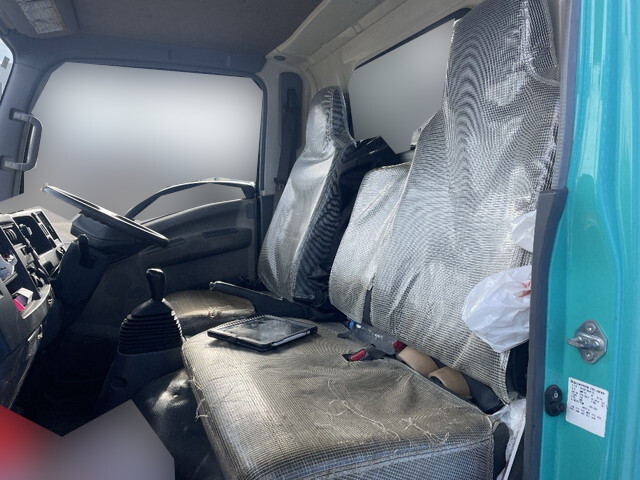 いすゞエルフ平ボディ小型（2t・3t）[写真30]