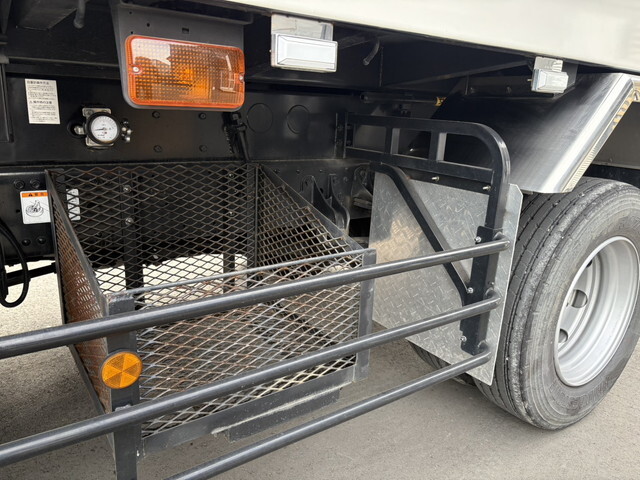 三菱ふそうファイターダンプ増トン（6t・8t）[写真17]