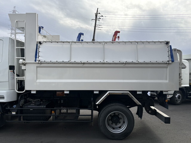 三菱ふそうファイターダンプ増トン（6t・8t）[写真07]