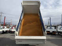 三菱ふそうファイターダンプ増トン（6t・8t）[写真10]