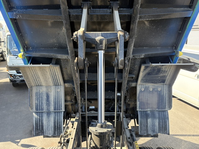 三菱ふそうファイターダンプ増トン（6t・8t）[写真15]