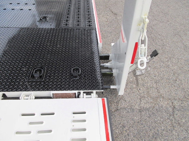 日野デュトロキャリアカー小型（2t・3t）[写真19]