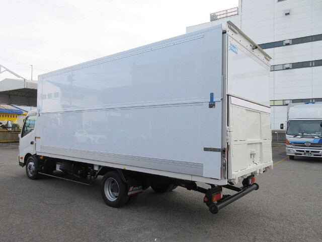 日野デュトロキャリアカー小型（2t・3t）[写真02]