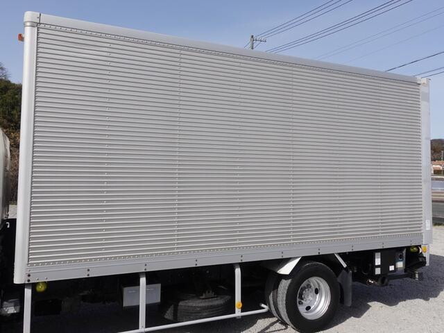 いすゞエルフアルミバン小型（2t・3t）[写真10]