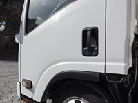 いすゞエルフアルミバン小型（2t・3t）[写真13]