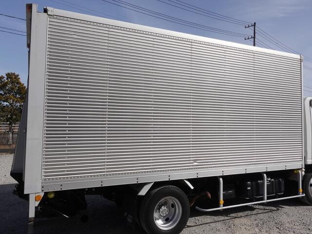 いすゞエルフアルミバン小型（2t・3t）[写真09]