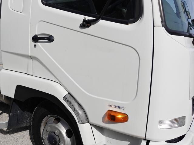 三菱ふそうファイターアルミウイング中型（4t）[写真05]