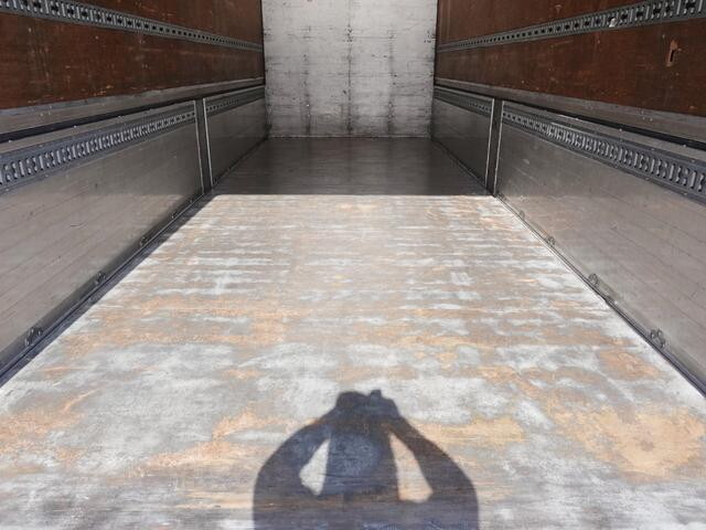 日野レンジャーアルミウイング増トン（6t・8t）[写真14]