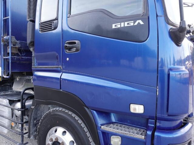いすゞギガダンプ大型（10t）[写真07]