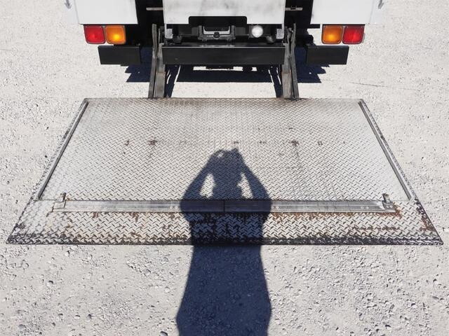 三菱ふそうファイターアルミウイング増トン（6t・8t）[写真14]